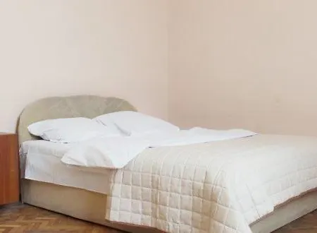 Apartment подобово біля форуму високий замок вулиця хмельницького 61 Lviv